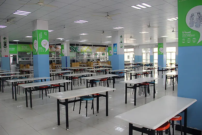 学生餐厅