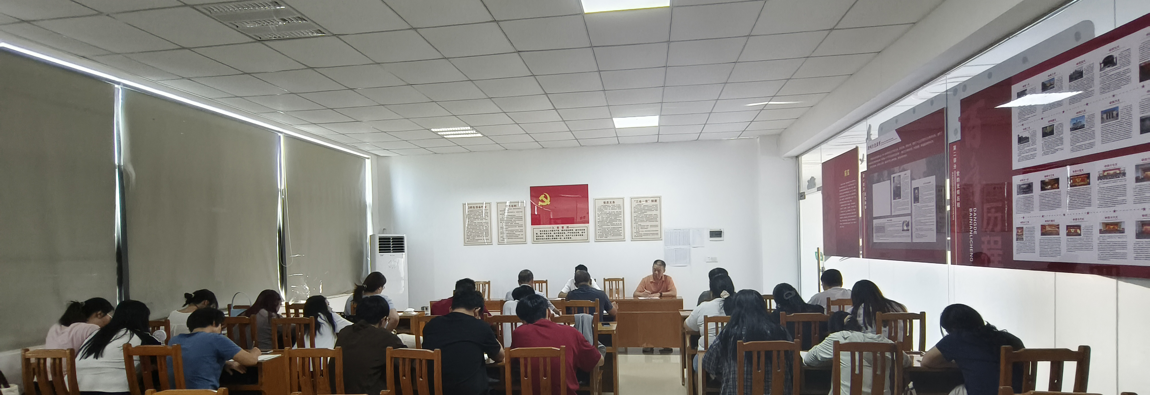 蓄势赋能， 共谱新篇——宁都县翠微艺术高中暑期教师培训活动纪实